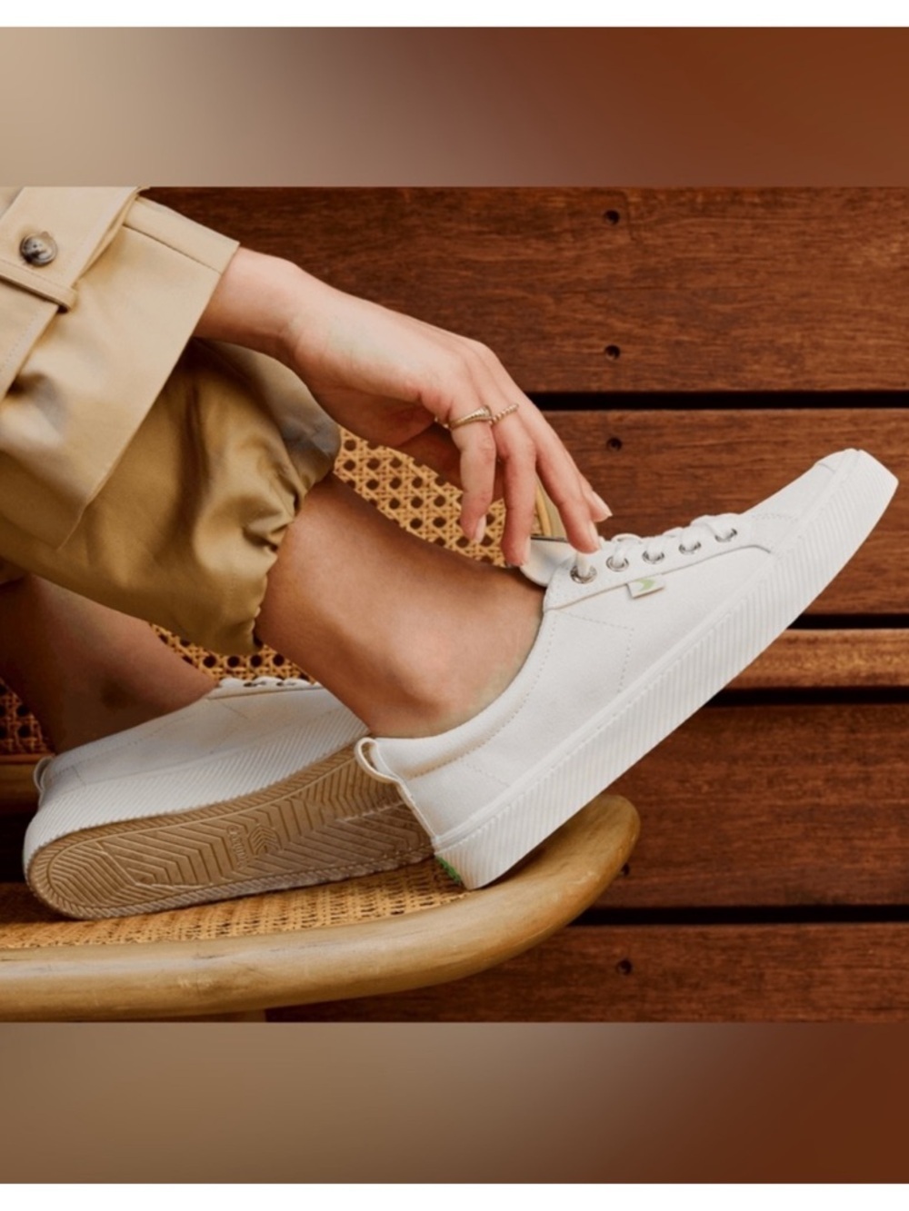 Cariuma Off White OCA Low Canvas Sneakers